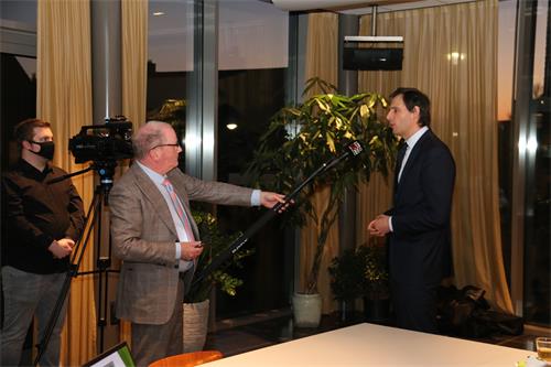 Reportage Omroep Land van Cuijk bezoek Hoekstra c.s. KNILLUS 010