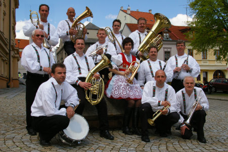 Blaasmuziek en prijsvraag tijdens de Kermis