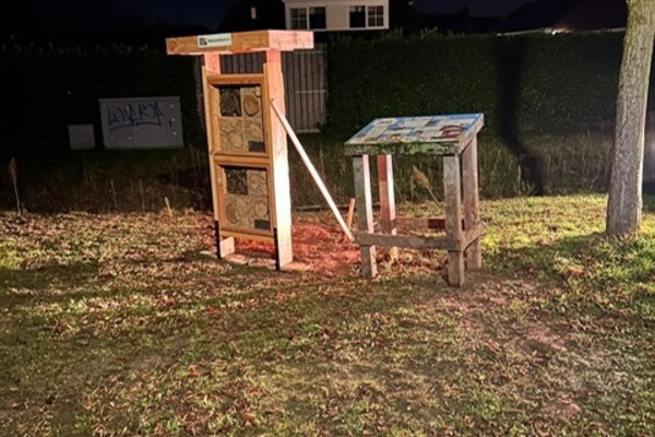 Het BIJENHOTEL is terug!